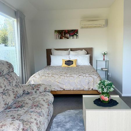 Cozy And Sunny Room Near City To Seapath Christchurch Kültér fotó